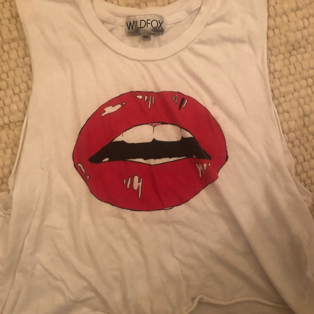 Wild fox lips cropped muscle tank